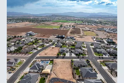 3361 S Bronco Dr, Washington, UT 84780 - Photo 4