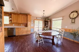 425 E Mule Deer Rd, Central, UT 84722 - Photo 14