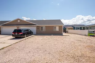 1220 - 1222 N Cedar Blvd, Cedar City, UT 84721 - Photo 2