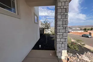 1592 E Black Brush Dr, Washington, UT 84780 - Photo 14