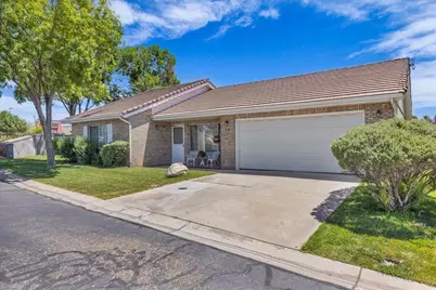 1090 E 700 S #24, Saint George, UT 84790 - Photo 2