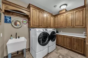 811 E Canyon Ridge Dr, Cedar City, UT 84721 - Photo 16