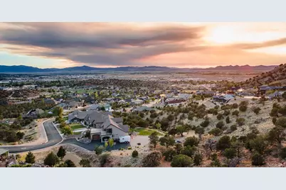 811 E Canyon Ridge Dr, Cedar City, UT 84721 - Photo 8