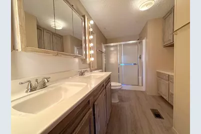 118 N 3950 W, Hurricane, UT 84737 - Photo 18