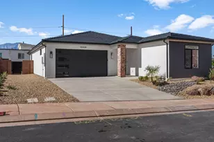 1089 E Coyote Crest Dr, Washington, UT 84780 - Photo 2