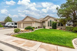 2208 E 2480 S, Saint George, UT 84790 - Photo 4