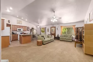 186 E 645 N, La Verkin, UT 84745 - Photo 10