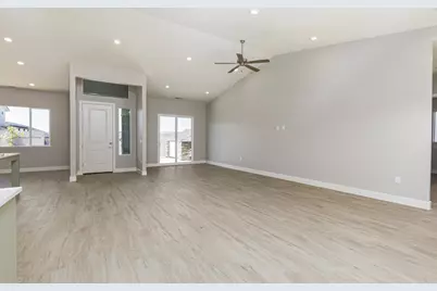 648 N 2740 W, Hurricane, UT 84737 - Photo 6