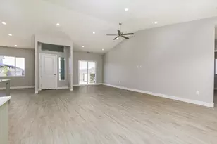 648 N 2740 W, Hurricane, UT 84737 - Photo 6