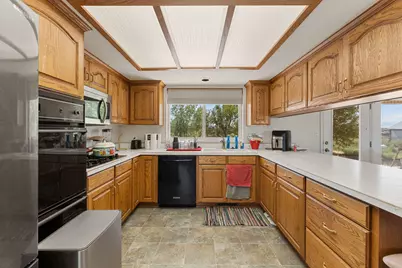 872 S 4700 W, Cedar City, UT 84720 - Photo 8