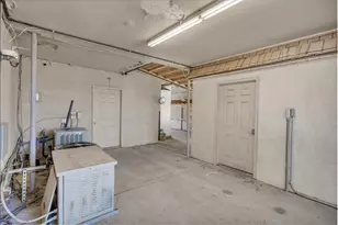 1009 N 2050 E, Saint George, UT 84770 - Photo 28