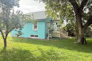 389 S 300 W, Hurricane, UT 84737 - Photo 2