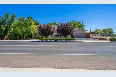 160 E 600 N, Hurricane, UT 84737 - Photo 2
