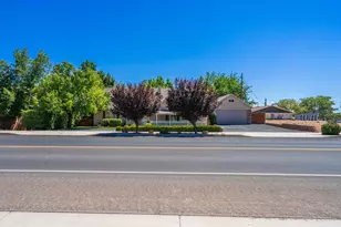 160 E 600 N, Hurricane, UT 84737 - Photo 2