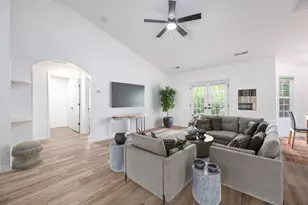 305 E 650, Ivins, UT 84738 - Photo 2