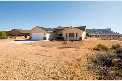 1140 S Independence Way, Big Water, UT 84741 - Photo 2