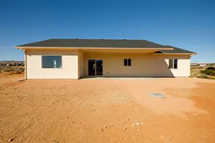 1140 S Independence Way, Big Water, UT 84741 - Photo 22