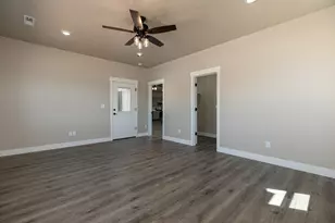 1140 S Independence Way, Big Water, UT 84741 - Photo 18