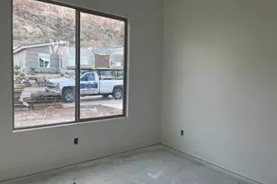 403 N 200 E, La Verkin, UT 84745 - Photo 12