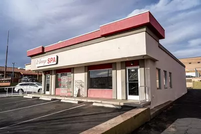 863 E St George Blvd, Saint George, UT 84770 - Photo 2