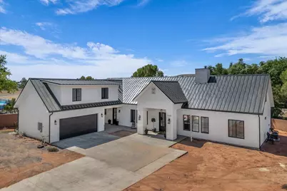 2447 Arrowhead Trail, Santa Clara, UT 84765 - Photo 1