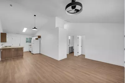 700 N Main St #L6, Washington, UT 84780 - Photo 4