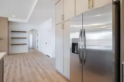 1037 W Rock View Dr, Hurricane, UT 84737 - Photo 8