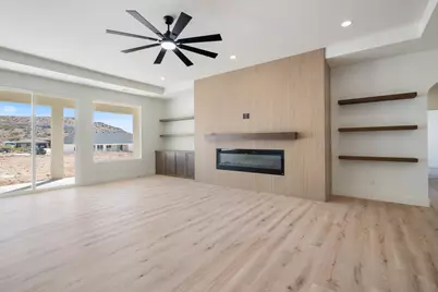 1037 W Rock View Dr, Hurricane, UT 84737 - Photo 14