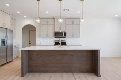 1037 W Rock View Dr, Hurricane, UT 84737 - Photo 6