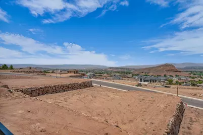 2072 S Pony Way, Washington, UT 84780 - Photo 14