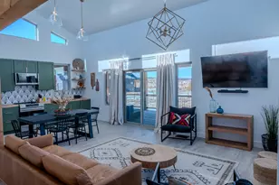 152 W Bryce Gate Cir, Hatch, UT 84735 - Photo 4