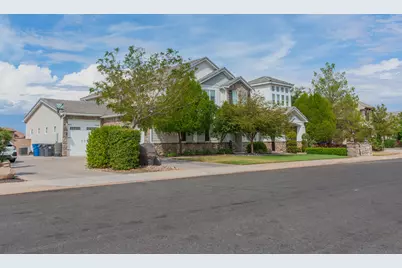 4070 Gritton St, Hurricane, UT 84737 - Photo 2