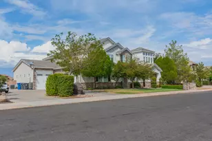 4070 Gritton St, Hurricane, UT 84737 - Photo 2