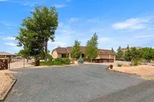 857 N Old Farms Rd, Dammeron Valley, UT 84783 - Photo 54