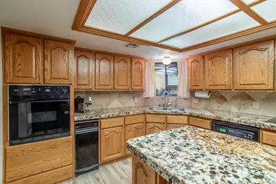 2571 W 100 S, Hurricane, UT 84737 - Photo 14