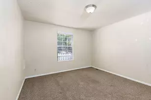 600 N 2450 E St, Saint George, UT 84790 - Photo 8