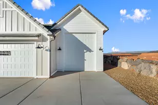 3862 W 2570 S, Hurricane, UT 84737 - Photo 4
