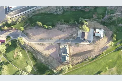 297 E Cedar Ridge Cir, Cedar City, UT 84721 - Photo 4