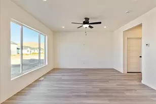 2265 E Morning Glory Way, Eagle Mountain, UT 84005 - Photo 6