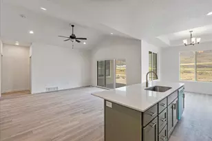 2305 E Morning Glory Way Way, Eagle Mountain, UT 84005 - Photo 8