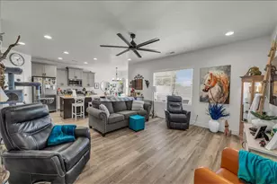 266 E 260 N, Washington, UT 84780 - Photo 2