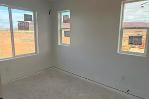 1058 E Malibu Ln, Washington, UT 84780 - Photo 8