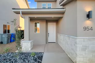 954 E Malibu Dr, Washington, UT 84780 - Photo 4