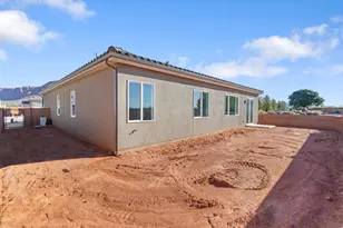 697 S 230 W, Ivins, UT 84738 - Photo 4