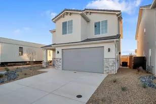 968 E Malibu Dr, Washington, UT 84780 - Photo 2
