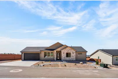 1193 W Kokopelli Street, Hildale, UT 84784 - Photo 1