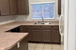 444 E Sunland Dr, Saint George, UT 84790 - Photo 2