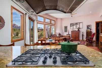 2907 Zuni Cir, Springdale, UT 84767 - Photo 10