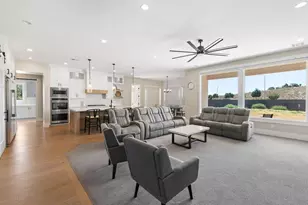 4370 S Secretariat Dr, Washington, UT 84780 - Photo 4