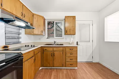 95 S 200 E, Cedar City, UT 84720 - Photo 10